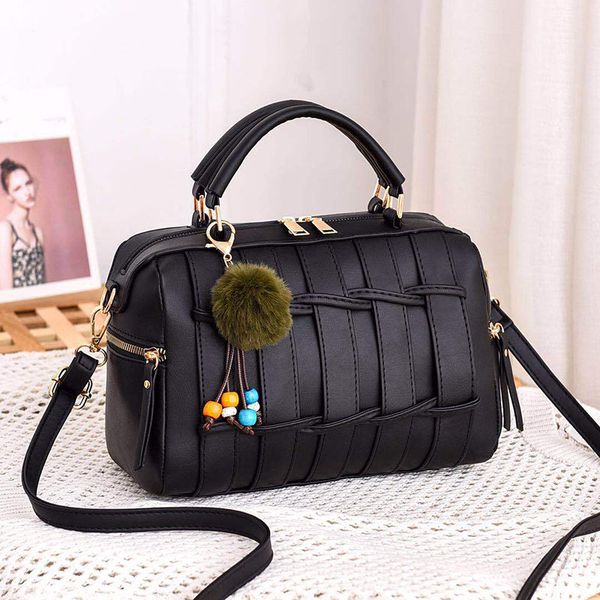 fashion women pu leather handbags luxury designer 2019 ladies shoulde bags messenger casual tote bolsa feminina
fashion women pu leather handbags luxury designer 2019 ladies shoulde bags messenger casual tote bolsa feminina