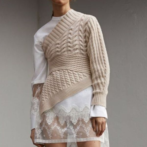 designer women blouse sweater set 2019 brand same style asymmetric hem pullover jumpers and lace embroidered blouse knitwear outfit, White;black
designer women blouse sweater set 2019 brand same style asymmetric hem pullover jumpers and lace embroidered blouse knitwear outfit, White;black