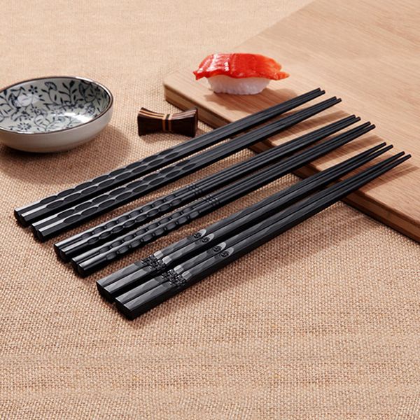 1pair reusable chopsticks chinese chopsticks alloy non-slip sushi food sticks chop sticks gift
1pair reusable chopsticks chinese chopsticks alloy non-slip sushi food sticks chop sticks gift