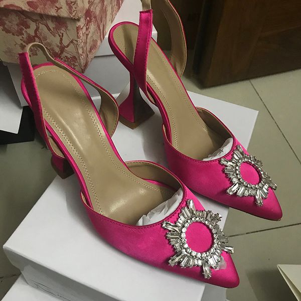 women high heel sandals fashion sun buckle triangle glass with 9cm leather pure silk stiletto heel dress shoes box shipments, Black
women high heel sandals fashion sun buckle triangle glass with 9cm leather pure silk stiletto heel dress shoes box shipments, Black