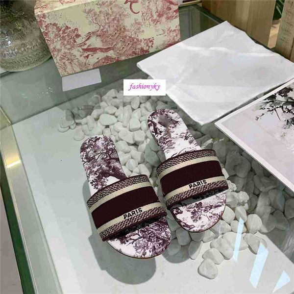 fashion dazzle flowers slippers woman beach alphabet slippers designer rough sandals knitted cloth embroidery woman shoes, Black
fashion dazzle flowers slippers woman beach alphabet slippers designer rough sandals knitted cloth embroidery woman shoes, Black