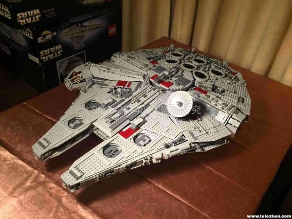 05033 5265pcs star wars battle ultimate collector's falcon building blocks child toys christmas gifts compatible with 10179
05033 5265pcs star wars battle ultimate collector's falcon building blocks child toys christmas gifts compatible with 10179