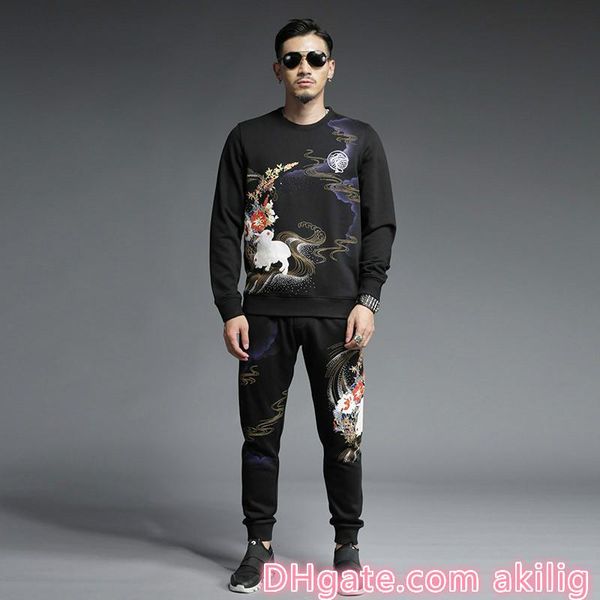 fashion luxury designer fashion classic man personality print cotton tracksuit winter designer black coat tracksuit, Gray 
fashion luxury designer fashion classic man personality print cotton tracksuit winter designer black coat tracksuit, Gray