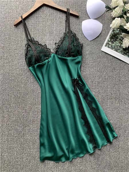 2020 new pajama women's summer ice silk suspender nightdress women's lace lace imitation silk suspender skirt, Black;red
2020 new pajama women's summer ice silk suspender nightdress women's lace lace imitation silk suspender skirt, Black;red