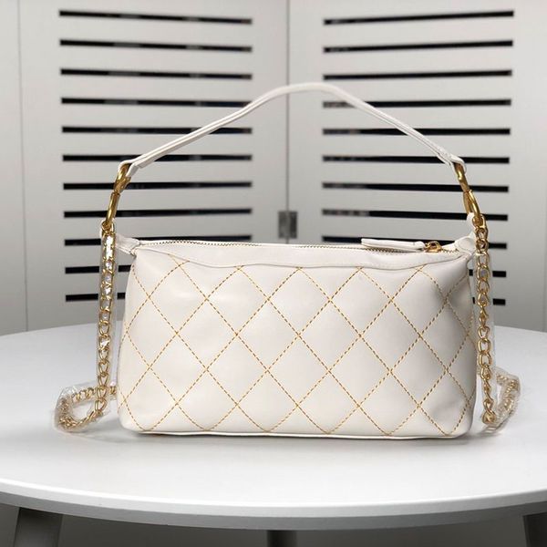 2020 trendy fashion chain small square bag one-shoulder diagonal handbag simple ladies bag classic rhombic wild handbag
2020 trendy fashion chain small square bag one-shoulder diagonal handbag simple ladies bag classic rhombic wild handbag