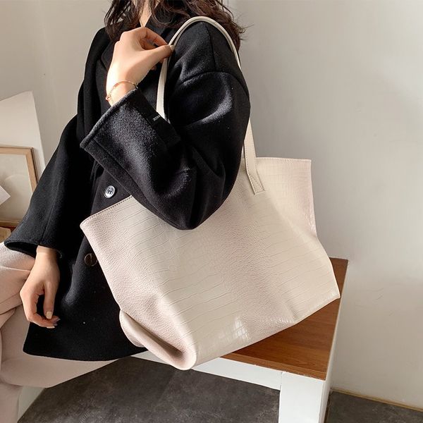 crocodile pattern tote bag handbag women messenger bags purses and handbags purses and handbags
crocodile pattern tote bag handbag women messenger bags purses and handbags purses and handbags