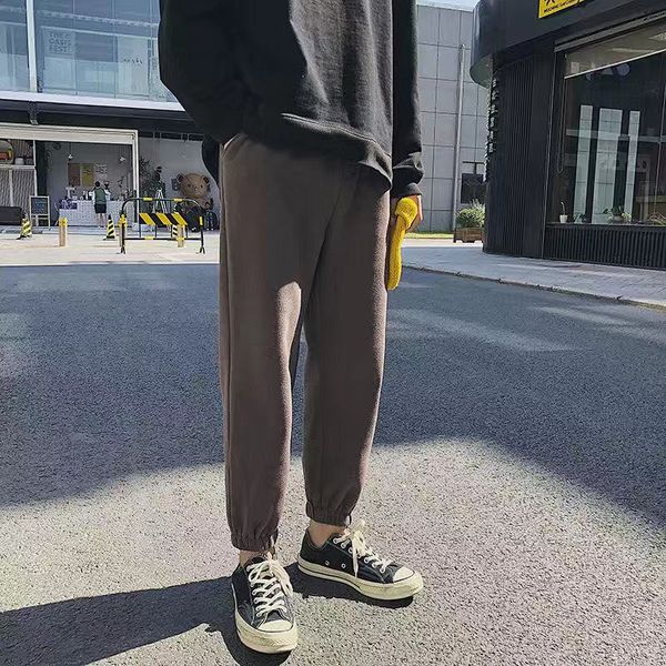 men's casual pants with heavy winter wear, baggy feet. extra fleece pants, 9 minute sweatpants, Black
men's casual pants with heavy winter wear, baggy feet. extra fleece pants, 9 minute sweatpants, Black