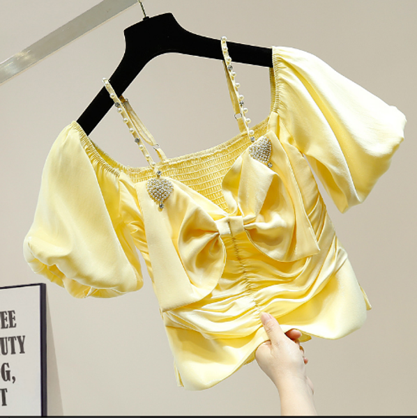 heavy industry diamond set strap horizontal neck off-shoulder short small shirt female 2020 new style fashion design top, White
heavy industry diamond set strap horizontal neck off-shoulder short small shirt female 2020 new style fashion design top, White