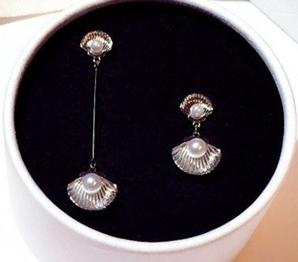 new lovely shell pearl asymetric dangle stud earrings for woman girls fashion luxury designer gold silver, Golden;silver
new lovely shell pearl asymetric dangle stud earrings for woman girls fashion luxury designer gold silver, Golden;silver