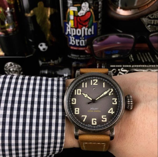 светящийся сапфир механический автоматический BROWN 47MM CASE мужские часы спортивные
светящийся сапфир механический автоматический BROWN 47MM CASE мужские часы спортивные