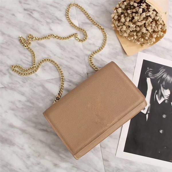 star with the designer luxury ladies fashion personality handbag personality ball pattern shoulder bag slung shoulder bag 27*19.5*14cm
star with the designer luxury ladies fashion personality handbag personality ball pattern shoulder bag slung shoulder bag 27*19.5*14cm