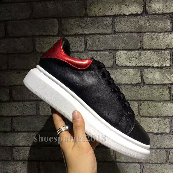 zutNew Release Luxury Women Mqueen Girl Oversized Men queens Ultra MC Sneakers Leather Platform Low Cut Homme Femme Scarpe Donna Casual Shoe
zutNew Release Luxury Women Mqueen Girl Oversized Men queens Ultra MC Sneakers Leather Platform Low Cut Homme Femme Scarpe Donna Casual Shoe