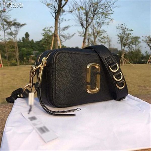 2020 высокого качества кожи конверт мешок плеча способ цвета ширина плечо ремень сумка женщины дизайнер мессенджер камеры небольшой квадратн
2020 высокого качества кожи конверт мешок плеча способ цвета ширина плечо ремень сумка женщины дизайнер мессенджер камеры небольшой квадратн