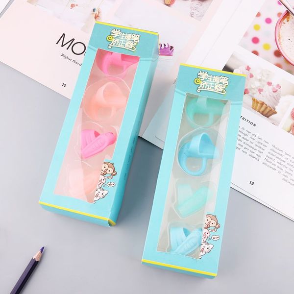 4pcs finger tightening device silicone baby children pencil grip holder learning writing pen correction tools stationery gift, Black;red
4pcs finger tightening device silicone baby children pencil grip holder learning writing pen correction tools stationery gift, Black;red