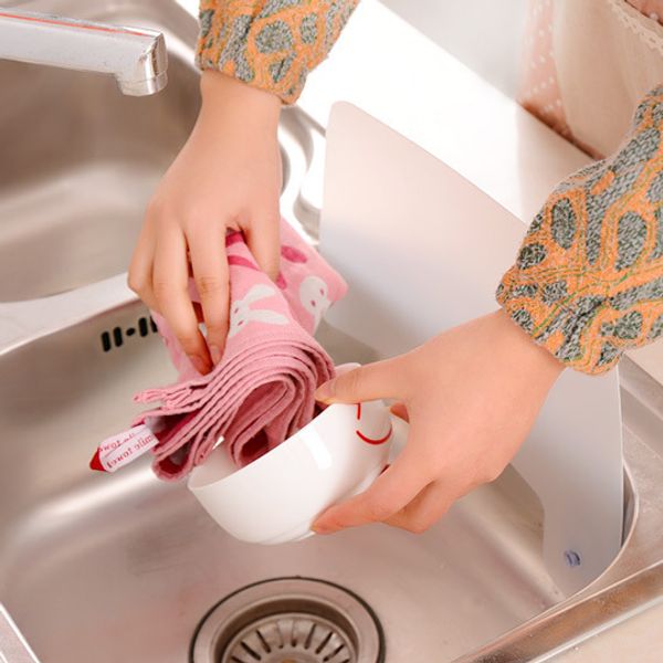 kitchen waterproof baffle sink basket water baffle with suction cup pool washing dishes splash proof water
kitchen waterproof baffle sink basket water baffle with suction cup pool washing dishes splash proof water