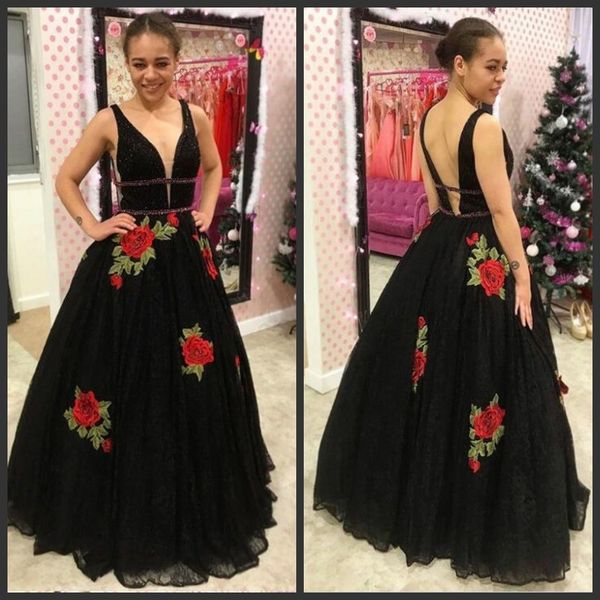 new fashion black evening dresses charming red flower appliques cocktail party gowns backless sashes tulle floor length lace prom dresses
new fashion black evening dresses charming red flower appliques cocktail party gowns backless sashes tulle floor length lace prom dresses