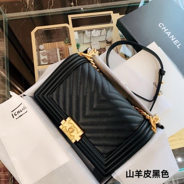 The fa hin new tyle the imported fir t layer genuine leather handbag with diamond bead women chain houlder bag
The fa hin new tyle the imported fir t layer genuine leather handbag with diamond bead women chain houlder bag