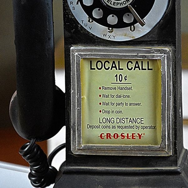 home decor vintage telephone model wall hanging crafts ornaments retro home furniture figurines phone miniature decoration gift
home decor vintage telephone model wall hanging crafts ornaments retro home furniture figurines phone miniature decoration gift