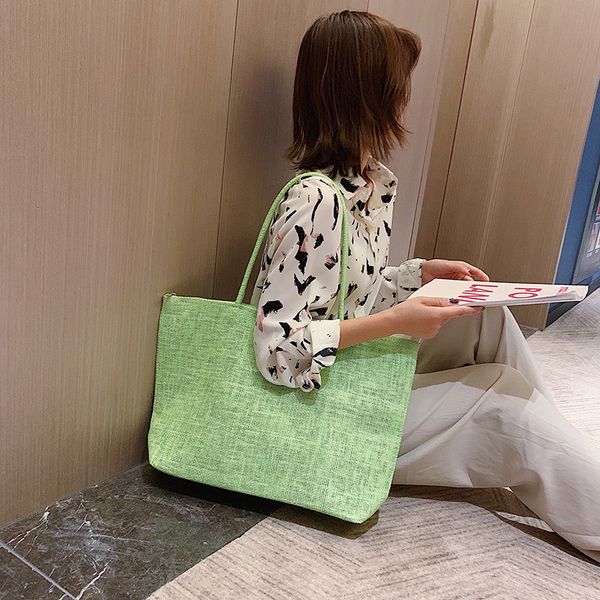 jiulin 2019 new flax color package european and american style atmosphere single shoulder oblique bag
jiulin 2019 new flax color package european and american style atmosphere single shoulder oblique bag