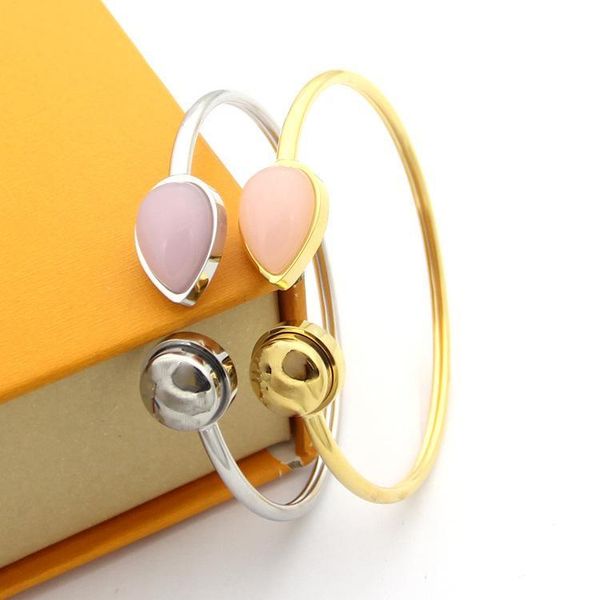 2020 designer titanium steel jewelry v letter round nail leaf powder agate opening bracelet ladies foreign trade flexable bracelet, Black
2020 designer titanium steel jewelry v letter round nail leaf powder agate opening bracelet ladies foreign trade flexable bracelet, Black