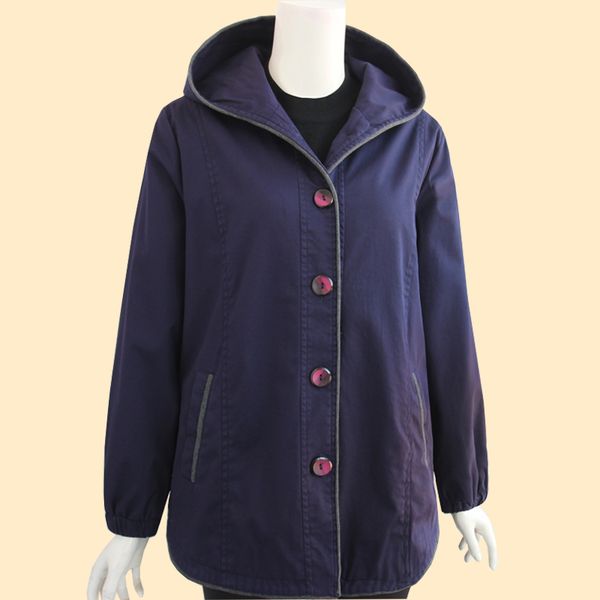 middle-aged and elderly women's windbreaker 2020 spring autumn fashion loose hooded coat large size female casual trench coats, Tan;black
middle-aged and elderly women's windbreaker 2020 spring autumn fashion loose hooded coat large size female casual trench coats, Tan;black