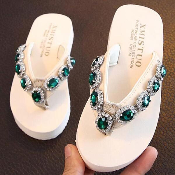 slipper parent-child slippers summer girls outdoor fashion anti-slip soft-sole child sandals diamond beach flip flop sh255, Black;grey
slipper parent-child slippers summer girls outdoor fashion anti-slip soft-sole child sandals diamond beach flip flop sh255, Black;grey