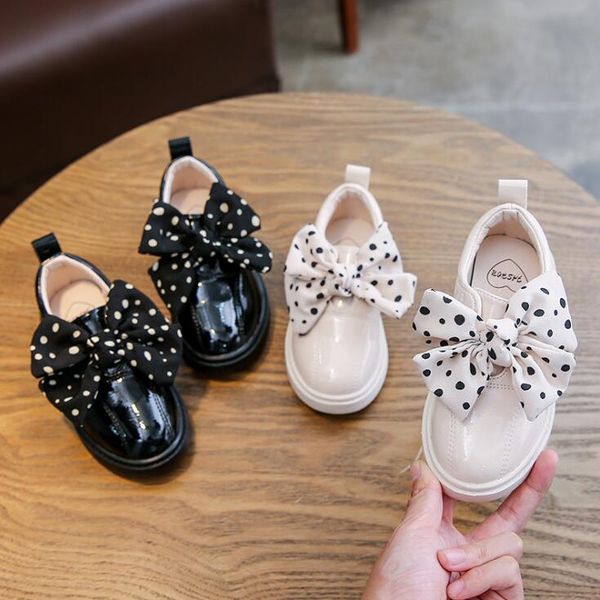children kid girls boys single princess leather shoe baby party bow-knot flat dance non-slip sneakers casual shoes, Black;red
children kid girls boys single princess leather shoe baby party bow-knot flat dance non-slip sneakers casual shoes, Black;red