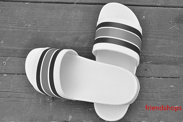luxury designer slippers fashion flip flops summer huaraches slippers flip flops wholesale sandals
luxury designer slippers fashion flip flops summer huaraches slippers flip flops wholesale sandals