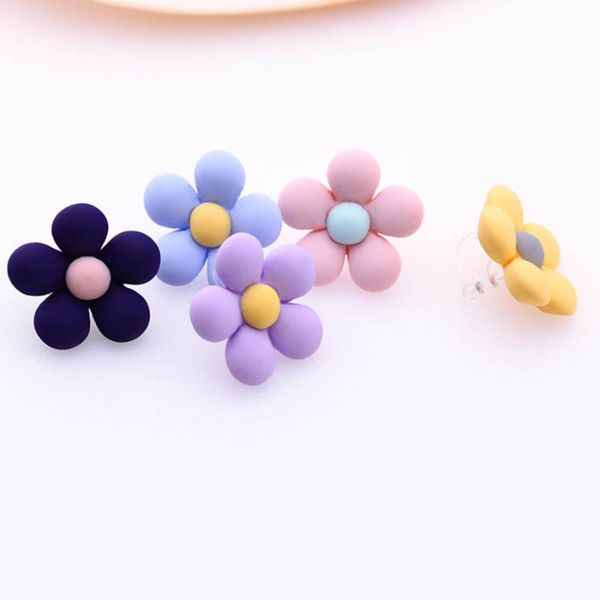 stud korean style cute flower earrings clip on for women girls 2021 fashion sweet femme brinco jewelry, Golden;silver
stud korean style cute flower earrings clip on for women girls 2021 fashion sweet femme brinco jewelry, Golden;silver