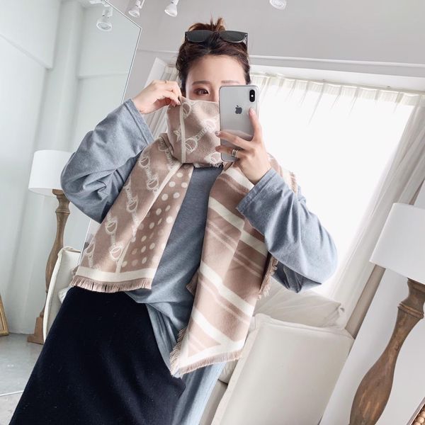 luxury winter cashmere scarf pashmina for women brand designer mens warm plaid scarf fashion women imitate cashmere wool scarves 180x70cm, Blue;gray
luxury winter cashmere scarf pashmina for women brand designer mens warm plaid scarf fashion women imitate cashmere wool scarves 180x70cm, Blue;gray
