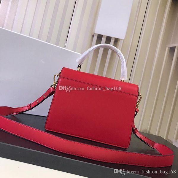 2018 fashion designer women strap shoulder bag purses genuine leather mini lock crossbody bag coin pouch smooth plain color handbag
2018 fashion designer women strap shoulder bag purses genuine leather mini lock crossbody bag coin pouch smooth plain color handbag