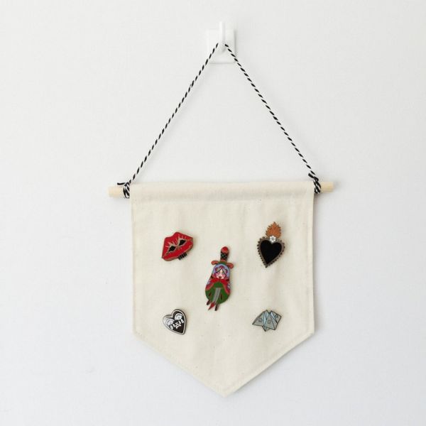 blank cotton pin wall display pennant banner badge buttons and lapel collections l
blank cotton pin wall display pennant banner badge buttons and lapel collections l