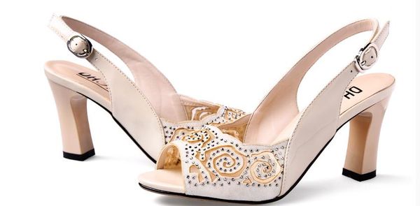 2019 women's sandals in summer with new style high heel coarse heel @2389, Black
2019 women's sandals in summer with new style high heel coarse heel @2389, Black