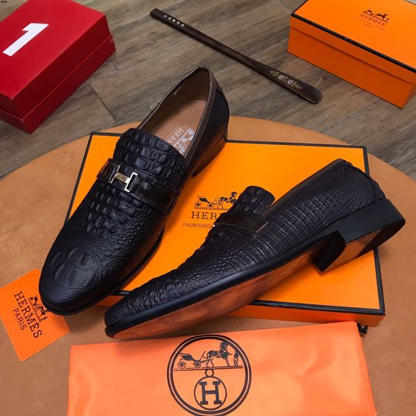 18ss designers brand 2018 spring autumn grain leather business men dress shoes retro patent leather oxford shoes for men size eu 38-45, Black
18ss designers brand 2018 spring autumn grain leather business men dress shoes retro patent leather oxford shoes for men size eu 38-45, Black