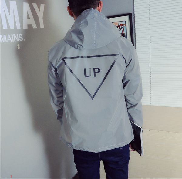 new jacket for men reflective winderbreaker jacket women hooded polyester fibre long sleeve hooded sweatshirt size s-xxl 20811817, Black;brown 
new jacket for men reflective winderbreaker jacket women hooded polyester fibre long sleeve hooded sweatshirt size s-xxl 20811817, Black;brown