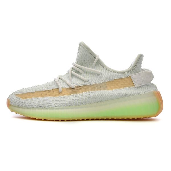2020 new yeehu yecheil black static reflective kanye west running shoes gid glow true form clay butter men sneakers 10ct
2020 new yeehu yecheil black static reflective kanye west running shoes gid glow true form clay butter men sneakers 10ct