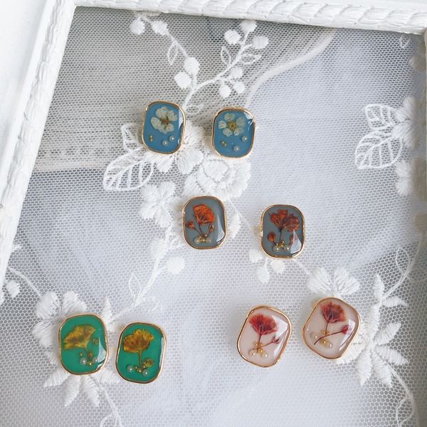 silver needle eternal flower square earrings super fairy gentle geometric drop glaze retro sen earrings versatile with korea, Golden;silver
silver needle eternal flower square earrings super fairy gentle geometric drop glaze retro sen earrings versatile with korea, Golden;silver