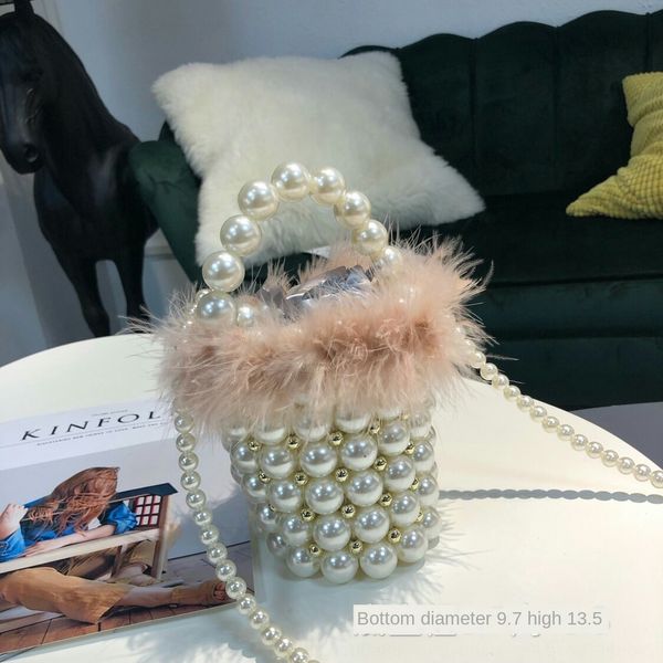 2019 women's handmade pearl satchel satchel pearl wool woven bucket bag portable shoulder messenger bag
2019 women's handmade pearl satchel satchel pearl wool woven bucket bag portable shoulder messenger bag