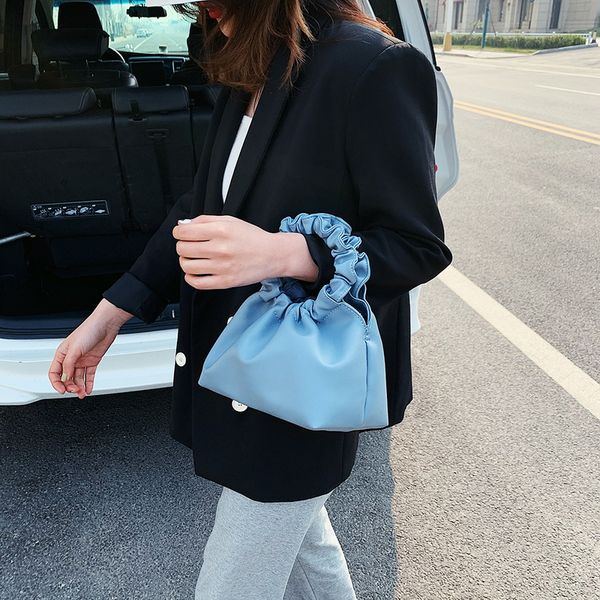 cloud pu leather tote bags for women solid color shoulder messenger bag female handbags and purses travel totes
cloud pu leather tote bags for women solid color shoulder messenger bag female handbags and purses travel totes