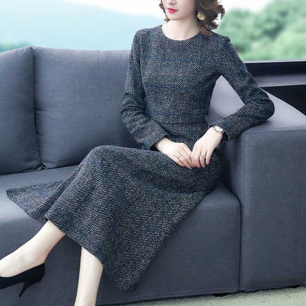 women plaid woolenhigh waist bodycon dress long sleeve maxi long party dresses fashion large plus size bodycon elegant dress, Black;gray
women plaid woolenhigh waist bodycon dress long sleeve maxi long party dresses fashion large plus size bodycon elegant dress, Black;gray
