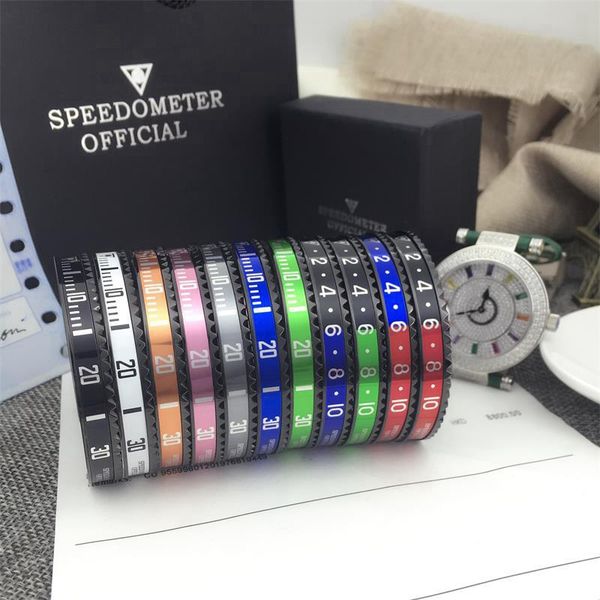 titanium steel open bracelet luxury designer classic scale couple bracelet with original box holiday gift, White
titanium steel open bracelet luxury designer classic scale couple bracelet with original box holiday gift, White
