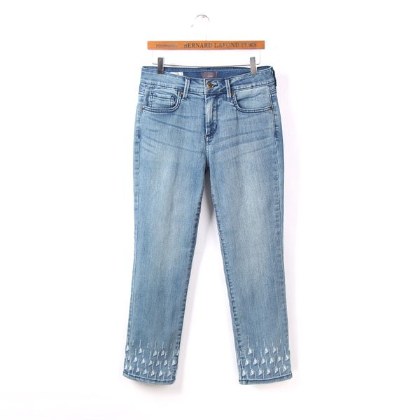 spring and summer women fashion straight style water wash emobroidered casual jeans female plus size ankle length denim bottom, Blue
spring and summer women fashion straight style water wash emobroidered casual jeans female plus size ankle length denim bottom, Blue
