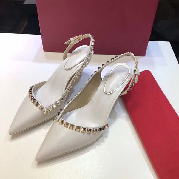 кожа остроконечные сандалии моды заклепки пряжки 6.5cm 9.5cm высокие каблуки венчания высокого качества ежедневно на высоких каблуках сандал, Black
кожа остроконечные сандалии моды заклепки пряжки 6.5cm 9.5cm высокие каблуки венчания высокого качества ежедневно на высоких каблуках сандал, Black