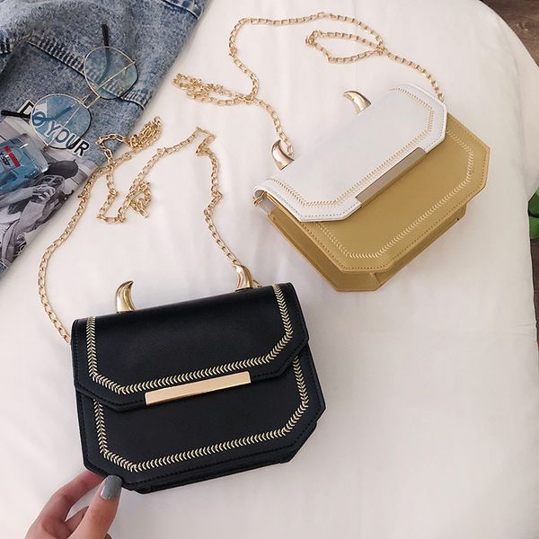 funny decration women handbag fashion crossbody shoulder bag pu leather simple square ladies messenger bag
funny decration women handbag fashion crossbody shoulder bag pu leather simple square ladies messenger bag