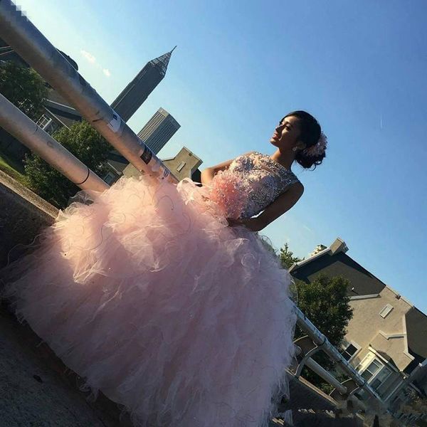розовое бальное платье quinceanera платья с открытой спиной прозрачные кристаллы оборки на шее тюль без рукавов плюс размер сладкое 16 выпус, Blue;red
розовое бальное платье quinceanera платья с открытой спиной прозрачные кристаллы оборки на шее тюль без рукавов плюс размер сладкое 16 выпус, Blue;red