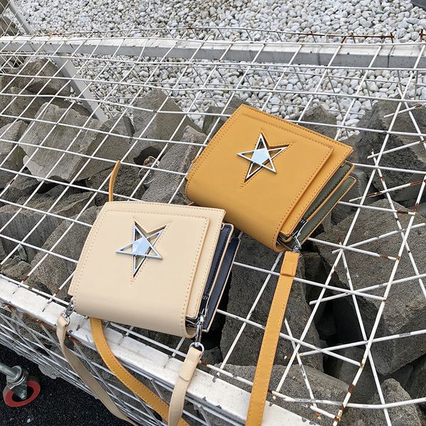 2020 new fashion wild five-pointed star lock small square bags messenger bag pu leather shoulder
2020 new fashion wild five-pointed star lock small square bags messenger bag pu leather shoulder