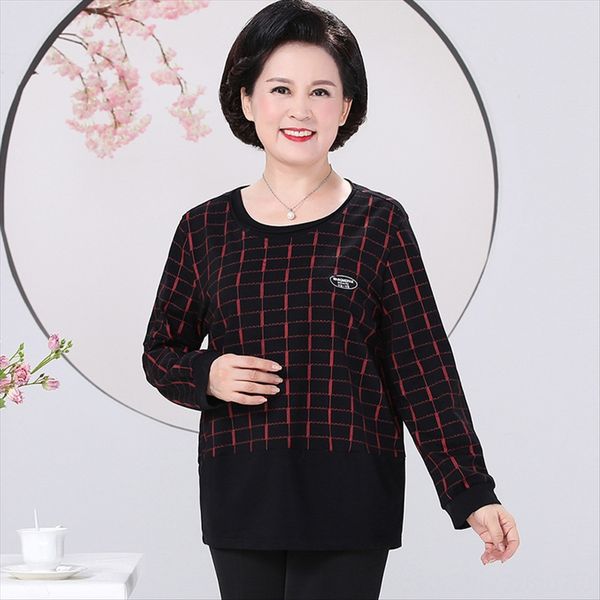 middle-aged and elderly women's pure cotton plus fat enlarged t-shirt season mother's wear long sleeve loose special base shirt, White 
middle-aged and elderly women's pure cotton plus fat enlarged t-shirt season mother's wear long sleeve loose special base shirt, White