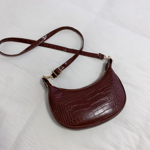 stone pattern retro pu leather crossbody bags for women 2020 small shoulder messenger bag lady phone handbags and purses 
stone pattern retro pu leather crossbody bags for women 2020 small shoulder messenger bag lady phone handbags and purses