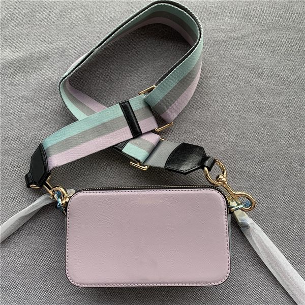 2020 новый мешок камеры двойной молнии верхний слой коровьей кожи женщин сумка крест тело одного плеча небольшой квадратный мешок 
2020 новый мешок камеры двойной молнии верхний слой коровьей кожи женщин сумка крест тело одного плеча небольшой квадратный мешок