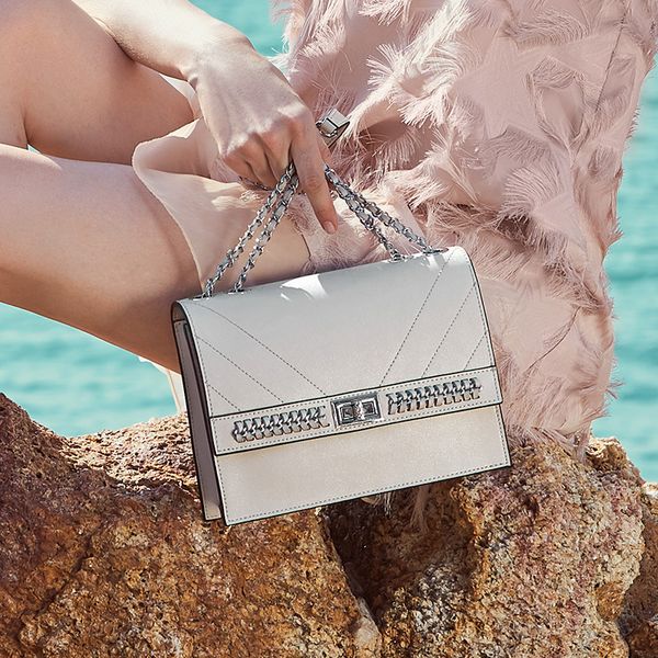 2020 popular women's bags leather ladies shoulder bags fashion women's handbags chain messenger small flap bag
2020 popular women's bags leather ladies shoulder bags fashion women's handbags chain messenger small flap bag